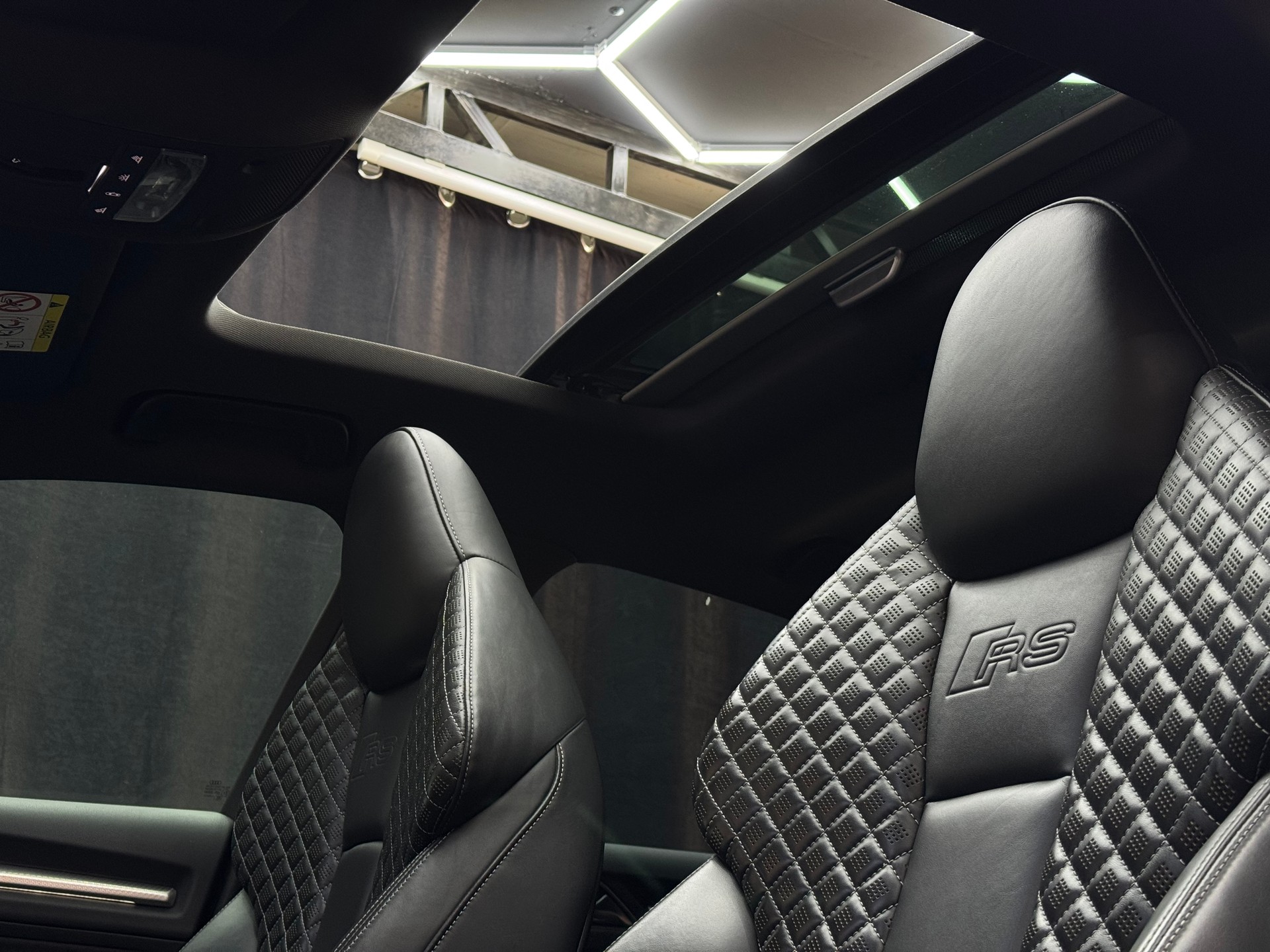 AUDI RS3 Limousine 2.5 T FSI quattro S-Tronic *ab CHF 299.-/ Monat*-image-12