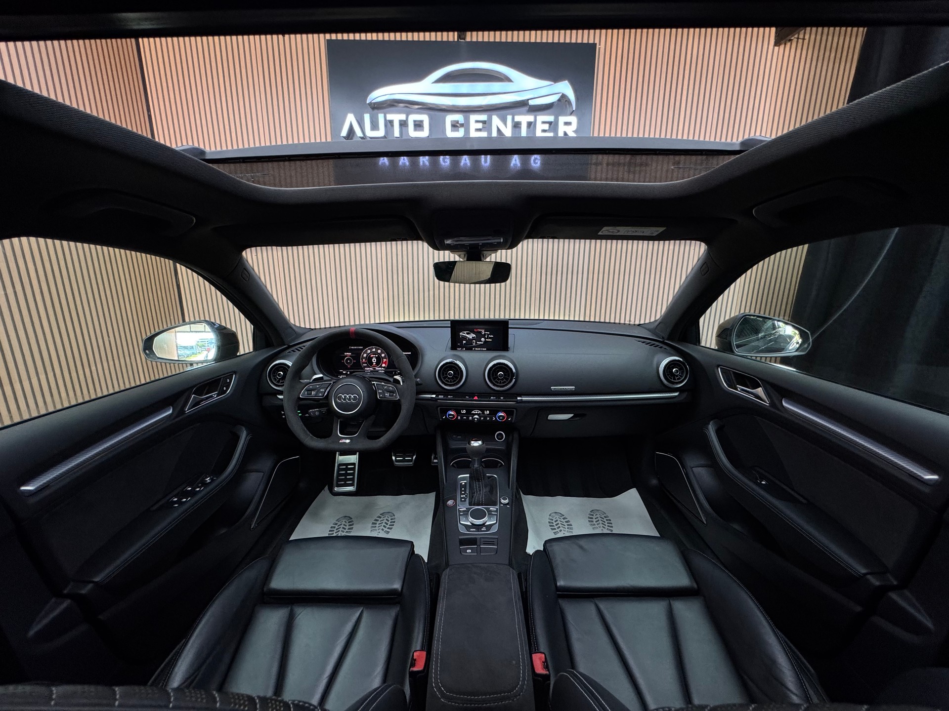 AUDI RS3 Limousine 2.5 T FSI quattro S-Tronic *ab CHF 299.-/ Monat*-image-18