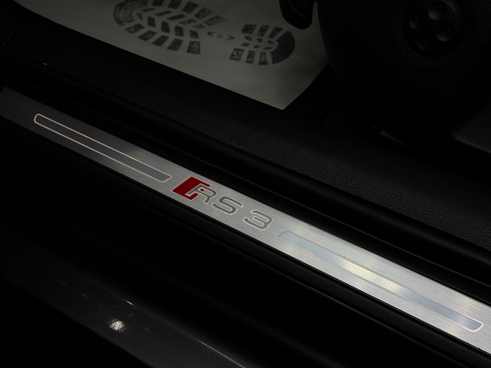 AUDI RS3 Limousine 2.5 T FSI quattro S-Tronic *ab CHF 299.-/ Monat*-image-20