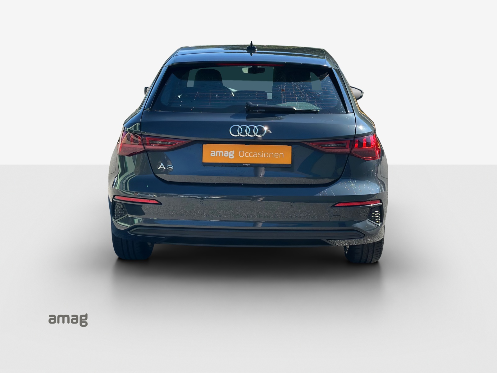 AUDI A3 Sportback 35 TFSI Attraction S-tronic-showroom-element-3