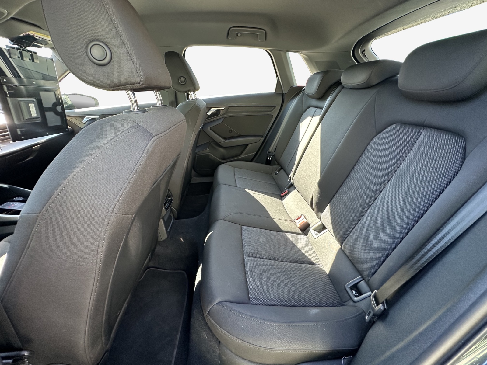 AUDI A3 Sportback 35 TFSI Attraction S-tronic-image-11