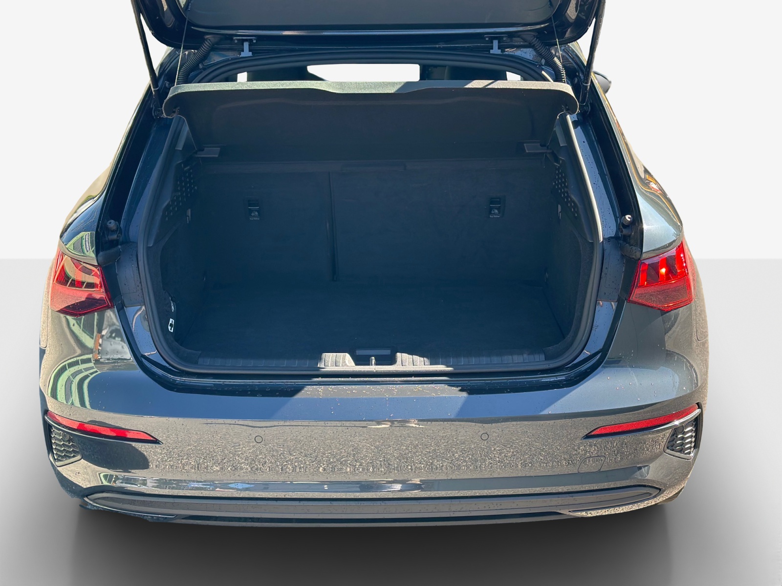 AUDI A3 Sportback 35 TFSI Attraction S-tronic-image-12