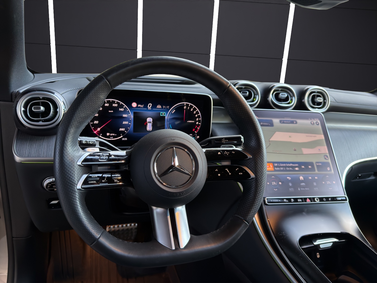 MERCEDES-BENZ GLC 400 e 4Matic 9G-Tronic-image-9