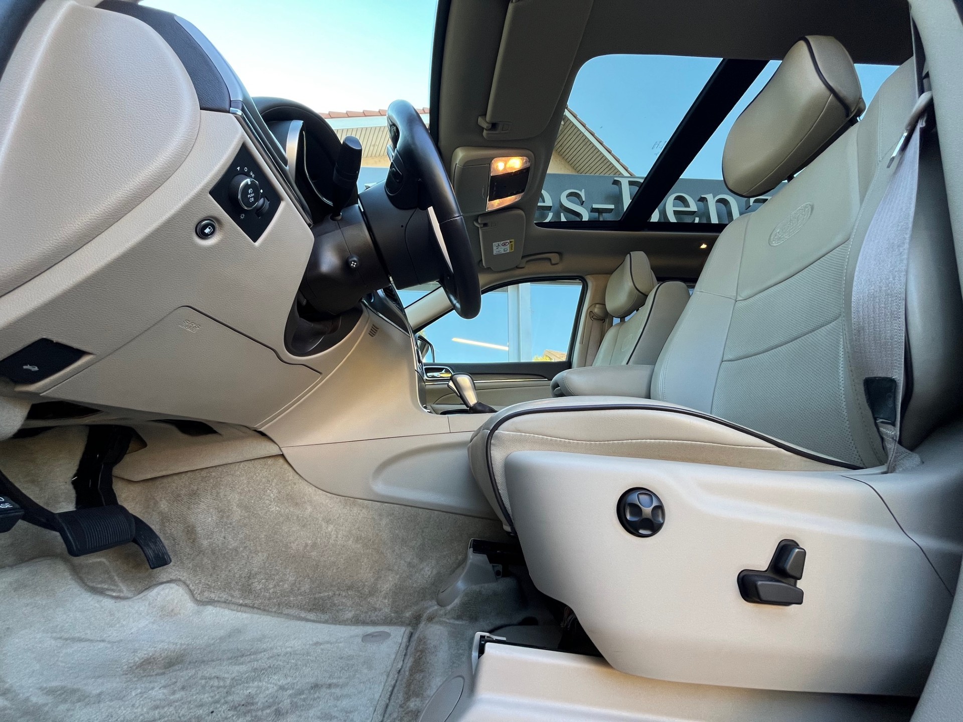 JEEP Grand Cherokee 3.0 CRD Overland Automatic-image-28