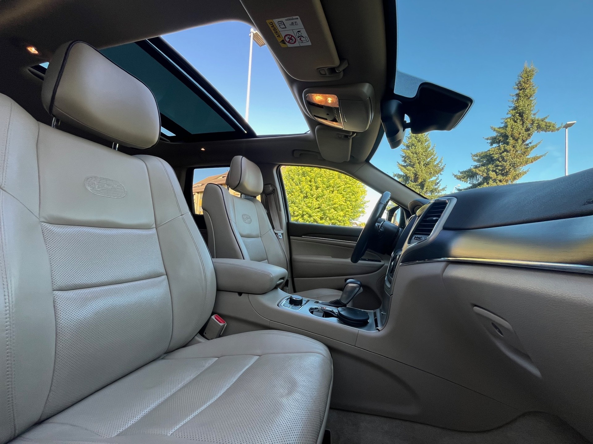 JEEP Grand Cherokee 3.0 CRD Overland Automatic-image-8