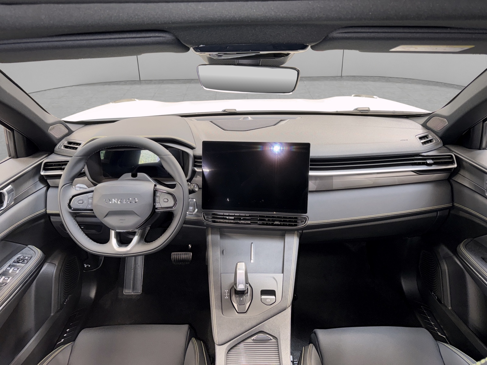 LYNK & CO 01 1.5 PHEV More-image-10