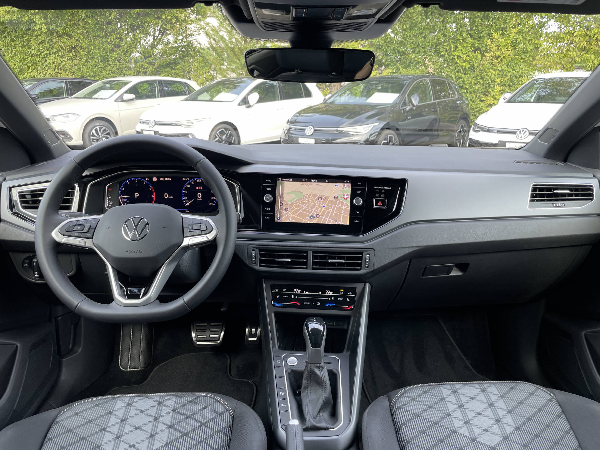 VW Polo 1.0 TSI 115 R-Line DSG-image-10