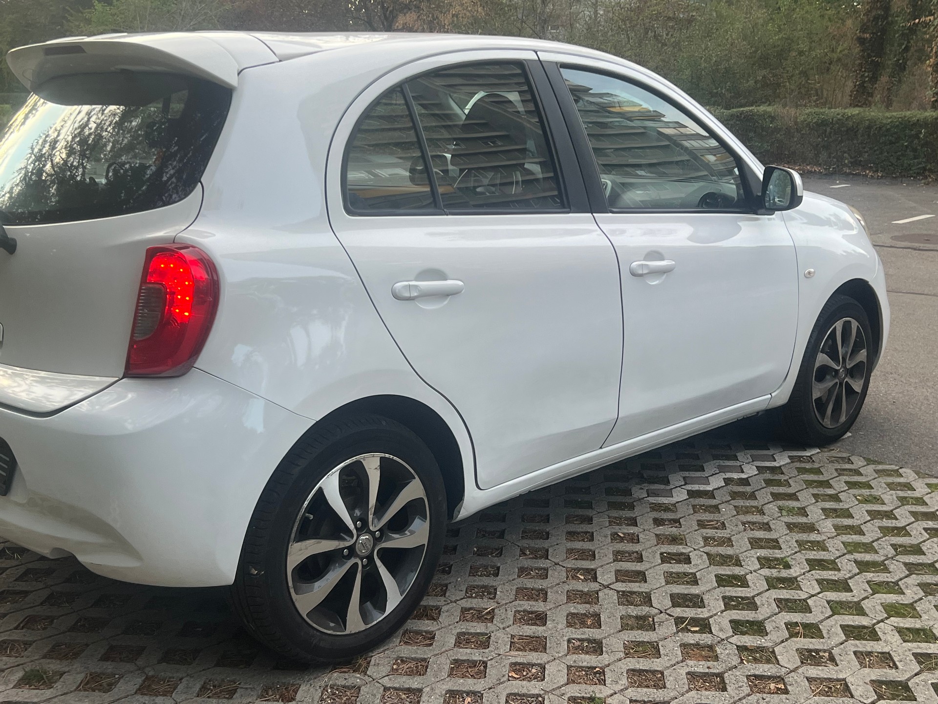 NISSAN Micra 1.2 DIG-S tekna CVT-image-3