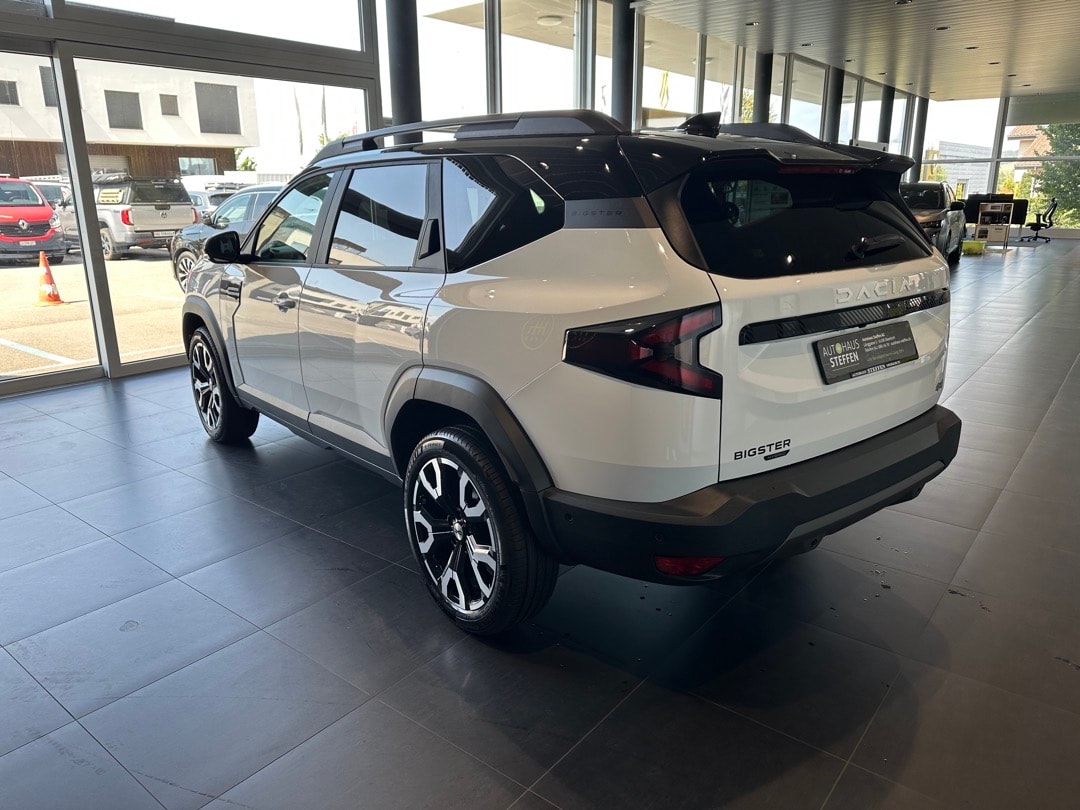 DACIA Bigster TCe Hybrid 150 48V Journey 4x4-image-4