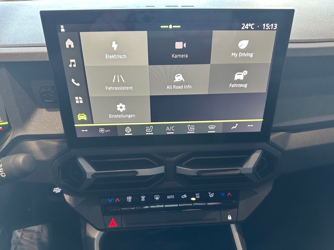 DACIA Bigster TCe Hybrid 150 48V Journey 4x4-image-16