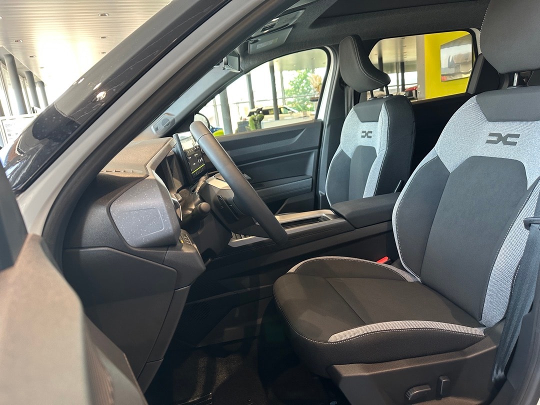 DACIA Bigster TCe Hybrid 150 48V Journey 4x4-image-11