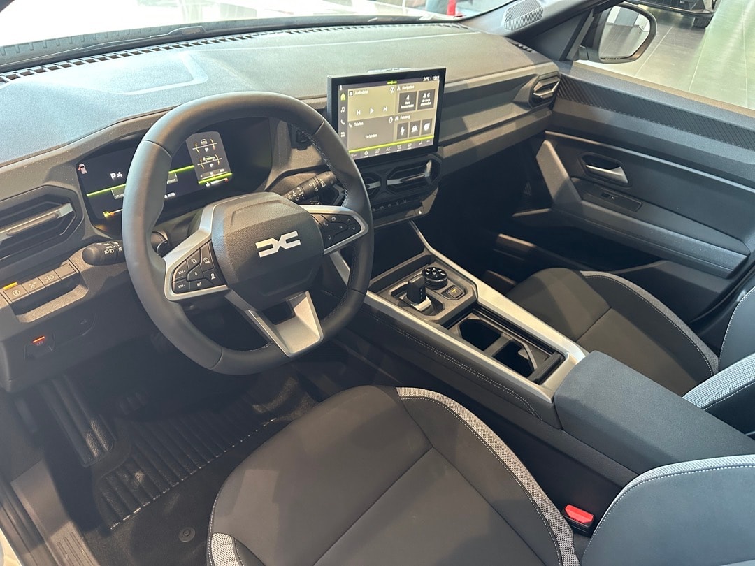 DACIA Bigster TCe Hybrid 150 48V Journey 4x4-image-12