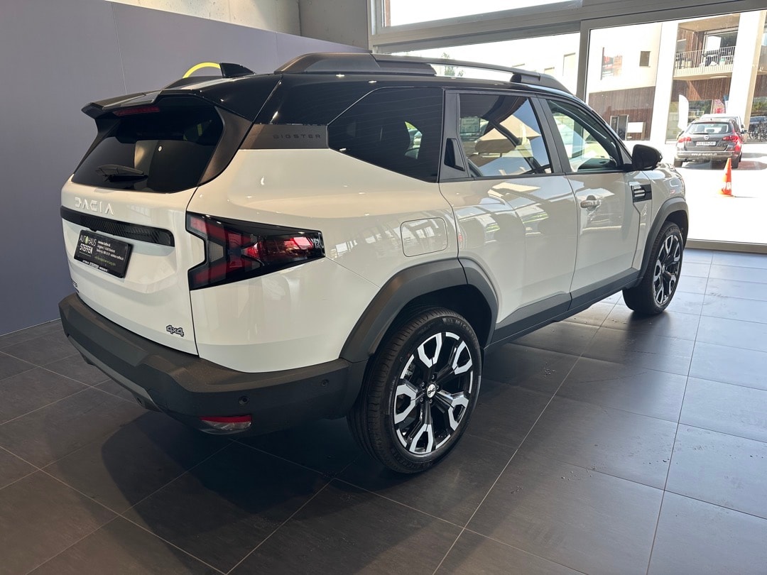 DACIA Bigster TCe Hybrid 150 48V Journey 4x4-image-8