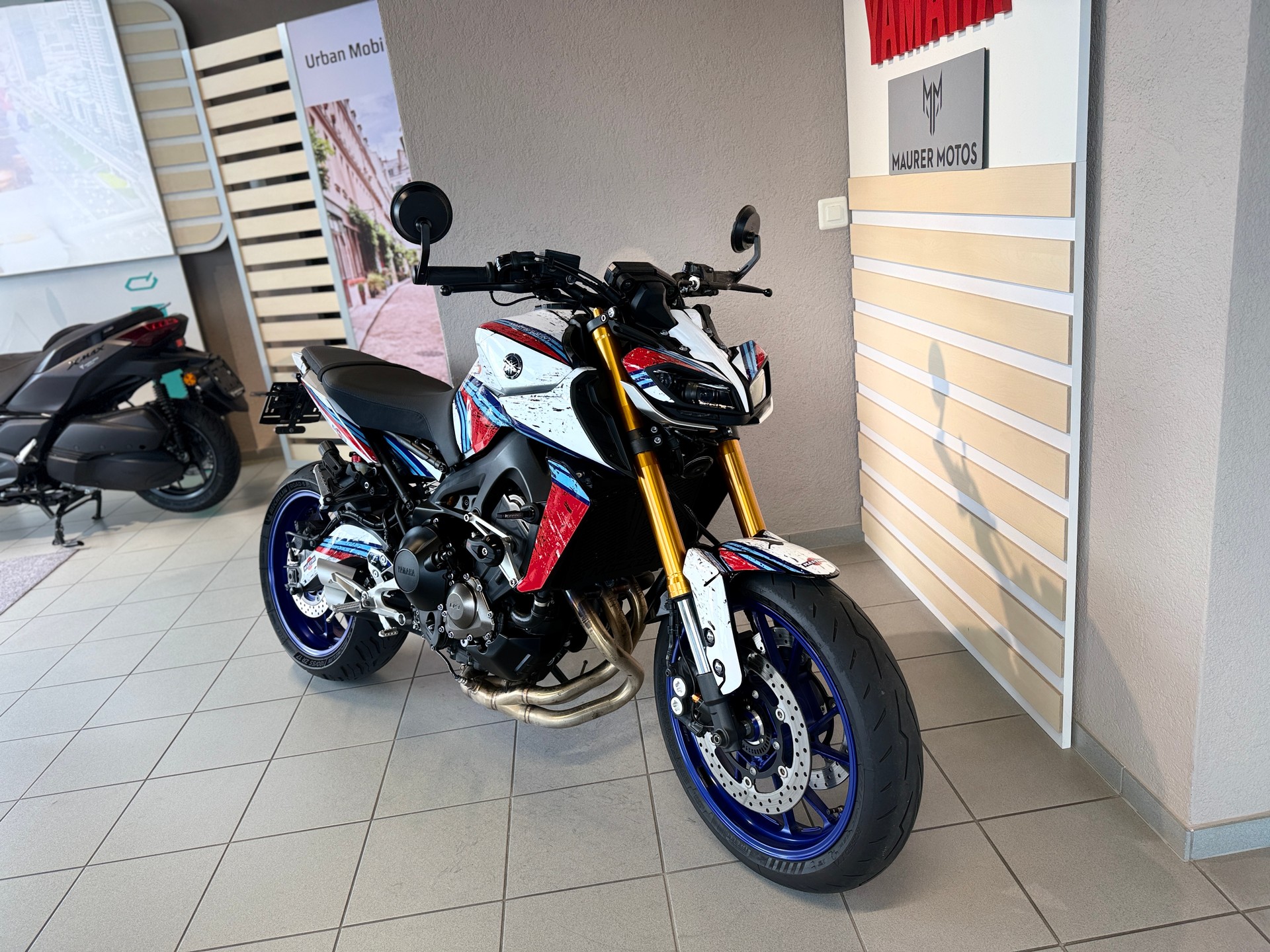 YAMAHA MT-09 SP ABS-showroom-element-2