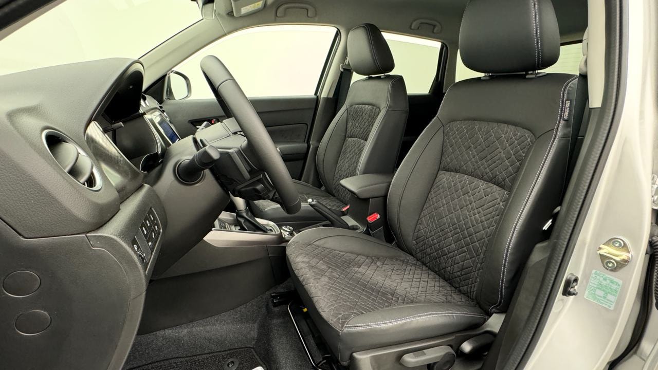 SUZUKI Vitara 1.4 Boosterjet Compact Top 4x4 Hybrid Automatic-image-4