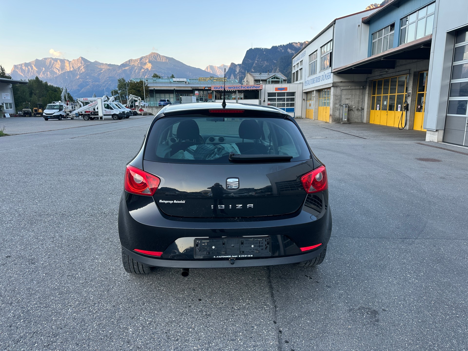 SEAT Ibiza 1.6 Sport-image-7