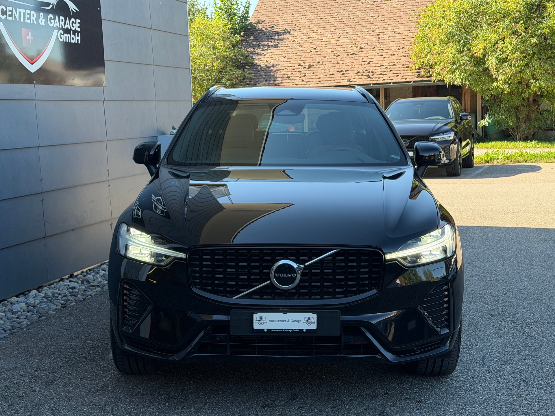VOLVO XC60 B5 Diesel Mild Hybrid AWD R-Design Geartronic-image-7