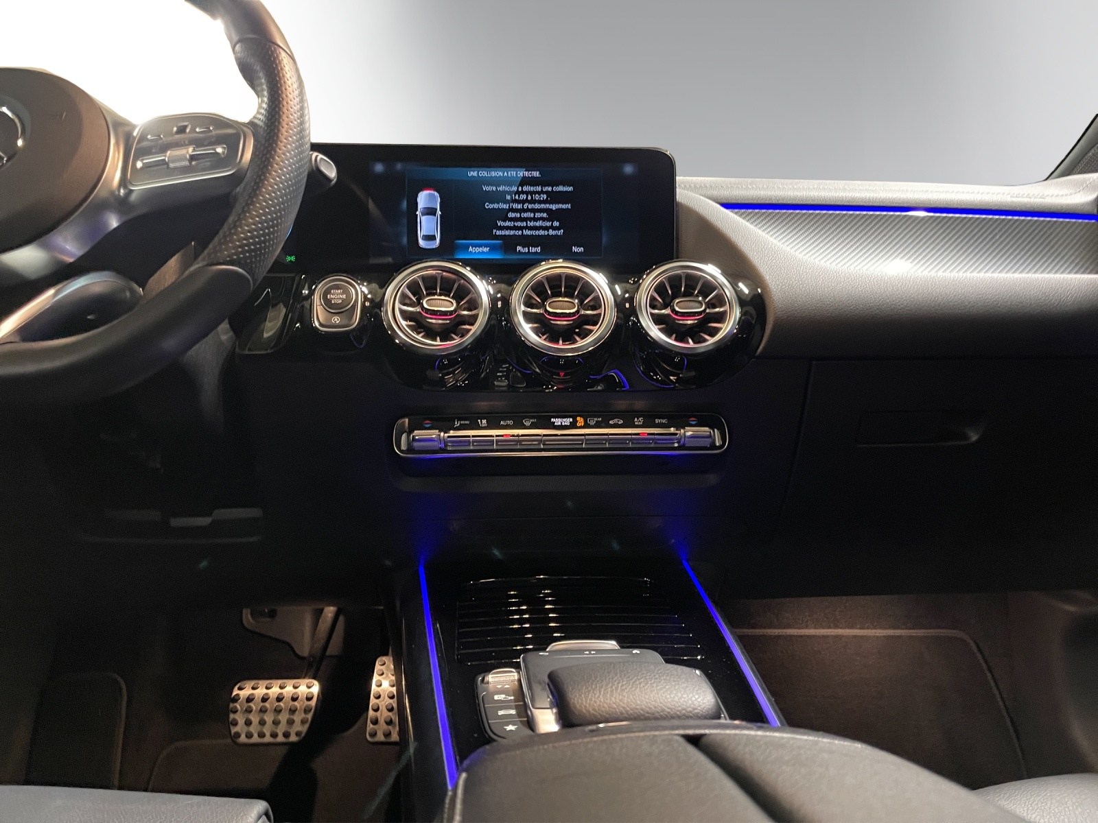 MERCEDES-BENZ GLA 220d 4Matic AMG Line 8G-DCT-image-12