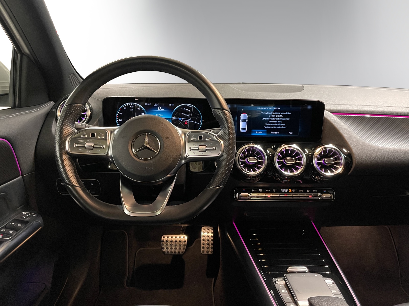MERCEDES-BENZ GLA 220d 4Matic AMG Line 8G-DCT-image-11