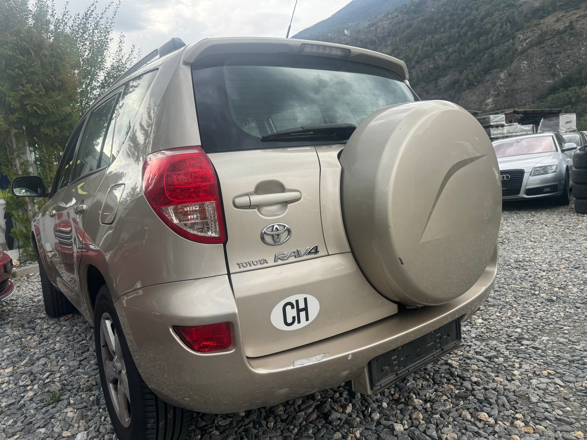 TOYOTA RAV-4 2.0 16V Linea Sol-image-12