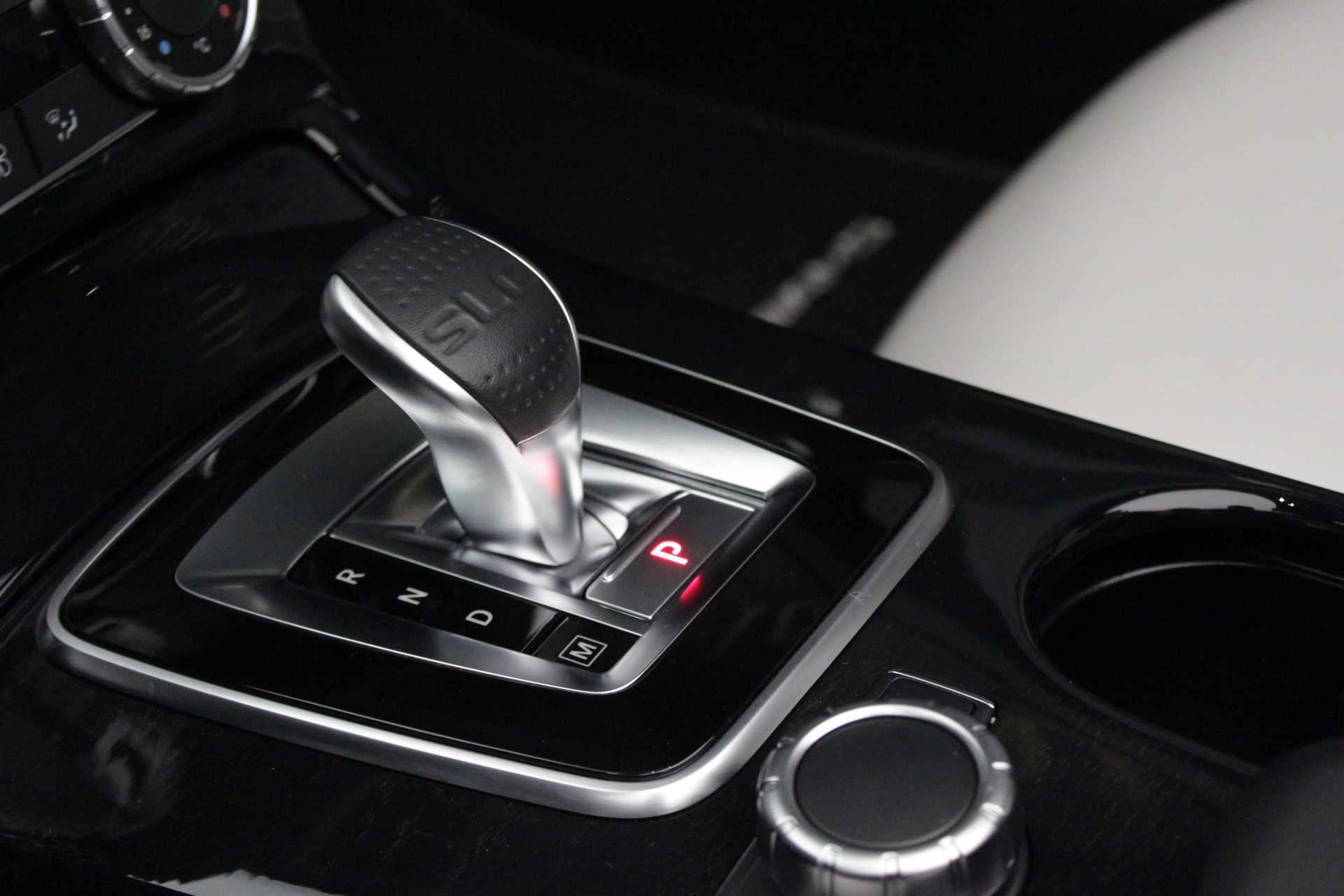 MERCEDES-BENZ SLC 43 AMG 9G-Tronic-image-22