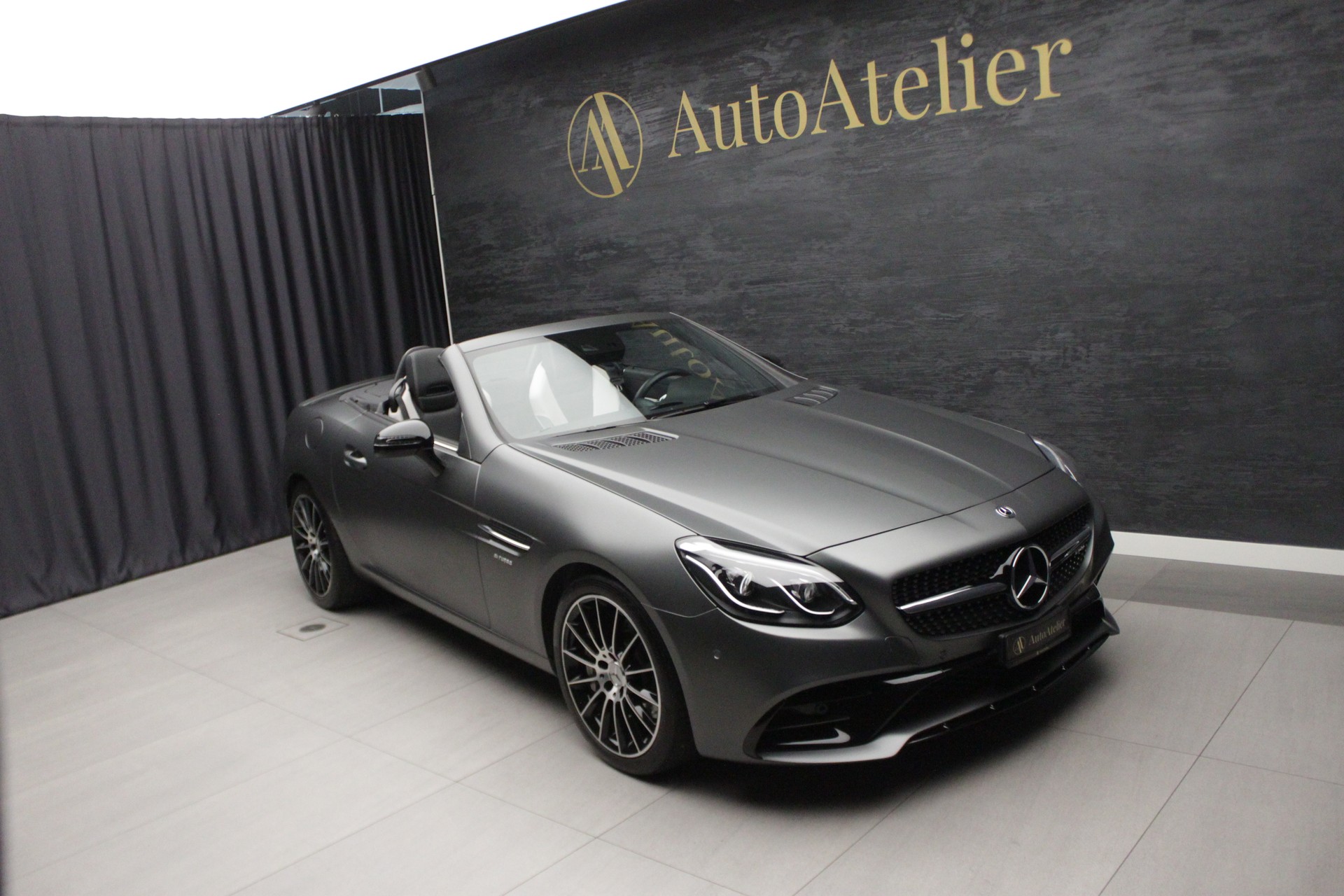 MERCEDES-BENZ SLC 43 AMG 9G-Tronic-image-3