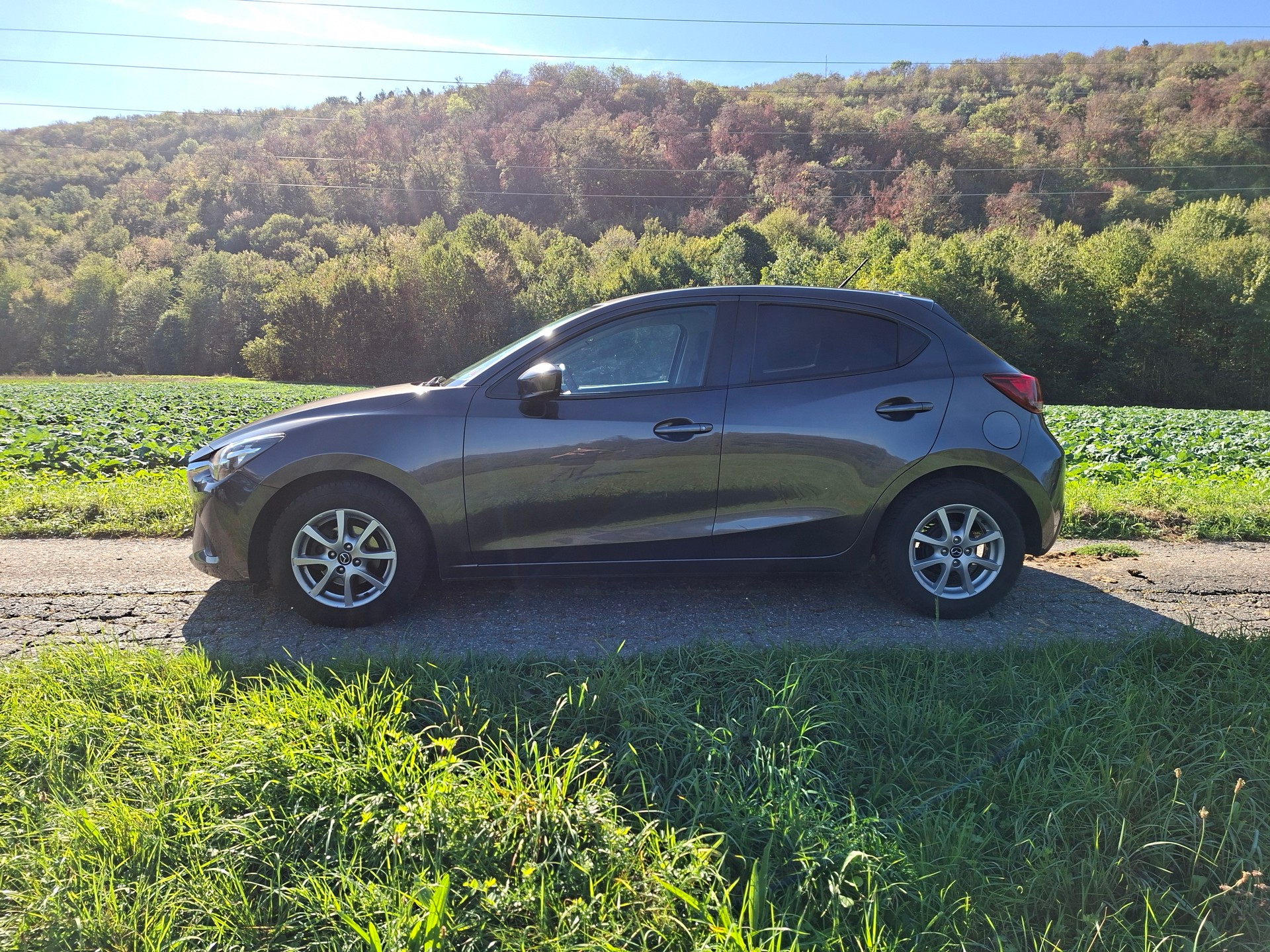 MAZDA 2 SKYACTIV-G 90 Ambition Plus-image-1
