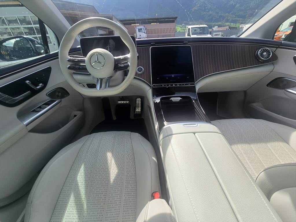 MERCEDES-BENZ EQE 350 4 Matic-image-12