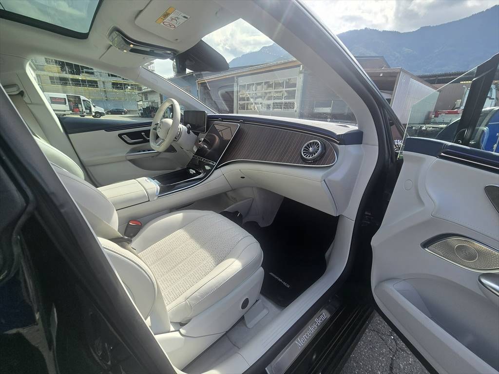 MERCEDES-BENZ EQE 350 4 Matic-image-10