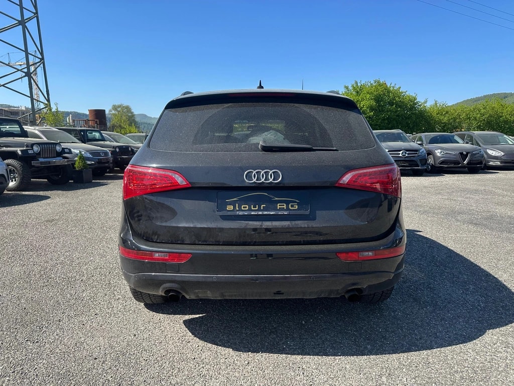 AUDI Q5 2.0 TFSI quattro S-tronic-image-2