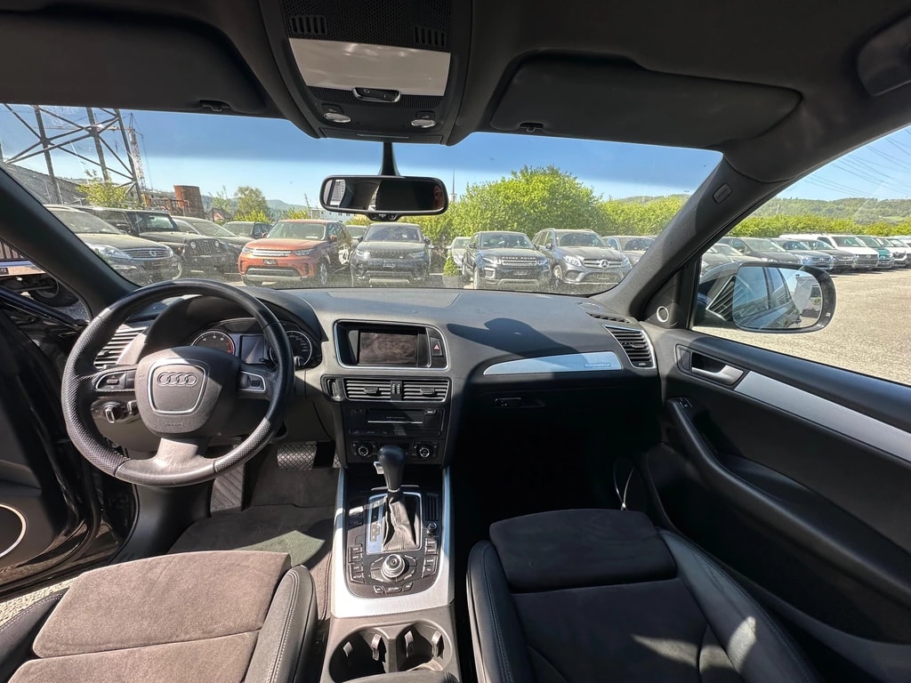 AUDI Q5 2.0 TFSI quattro S-tronic-image-6