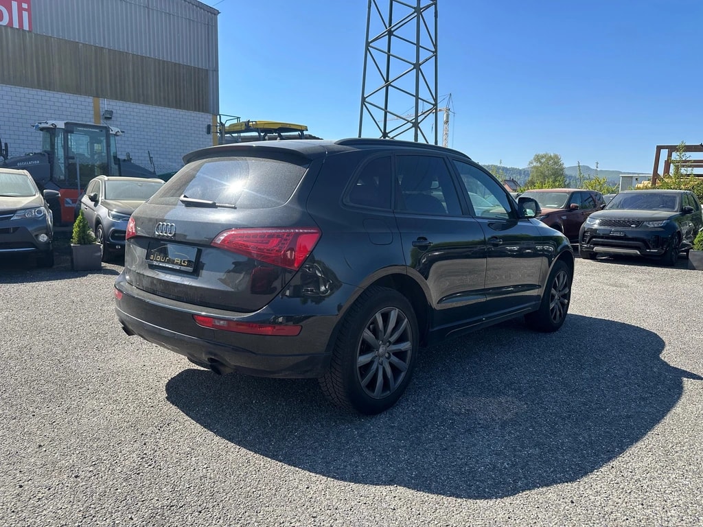 AUDI Q5 2.0 TFSI quattro S-tronic-image-3