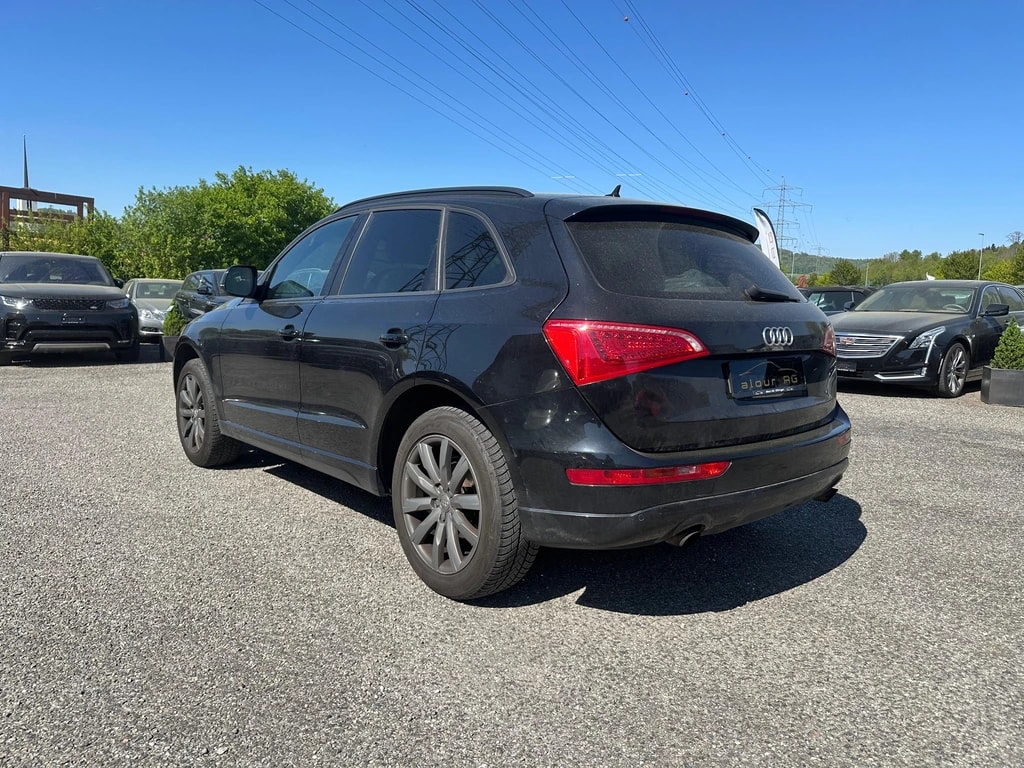 AUDI Q5 2.0 TFSI quattro S-tronic-image-1