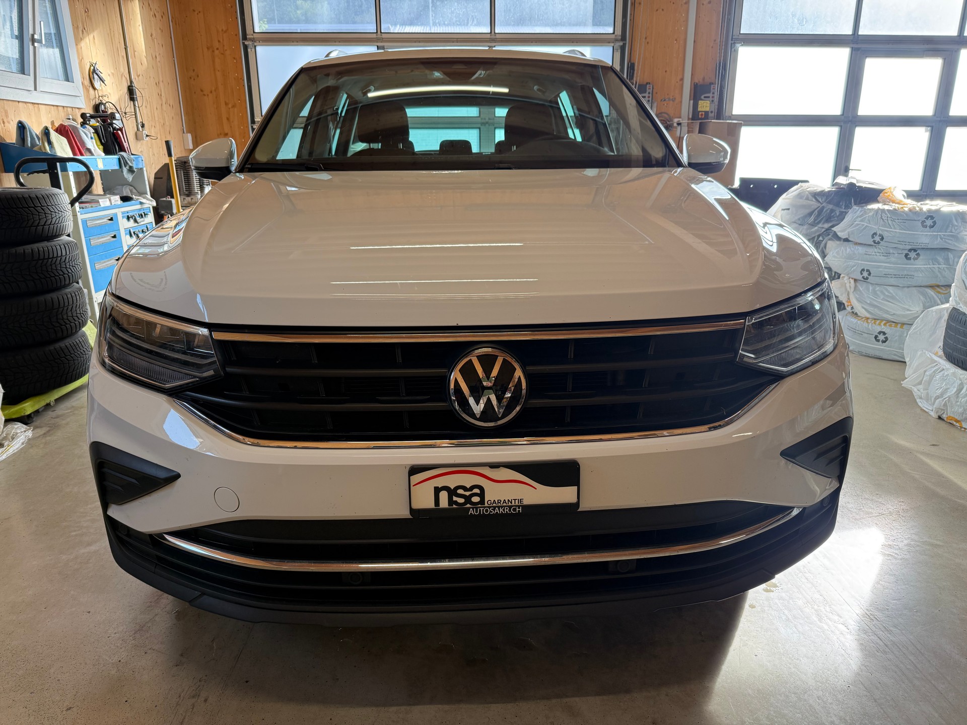 VW Tiguan 2.0 TDI SCR Life 4Motion DSG-showroom-element-1