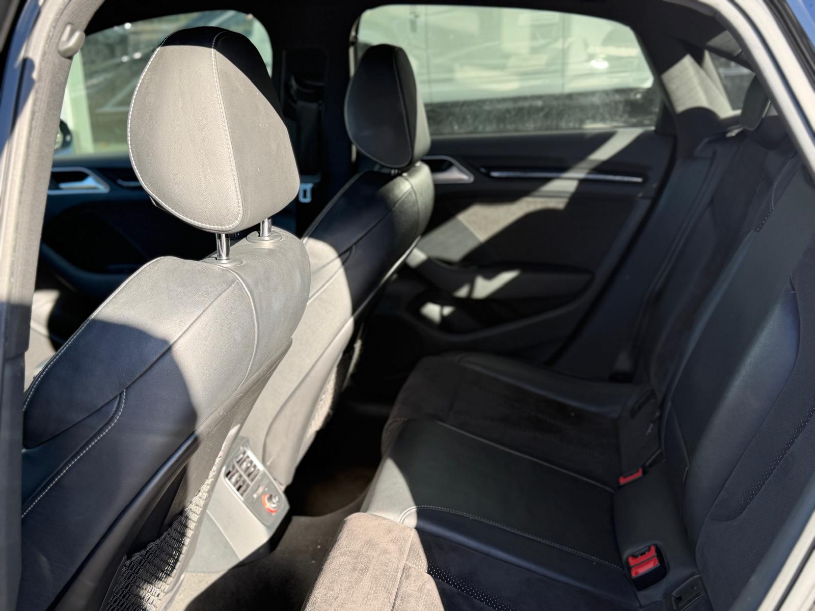 AUDI A3 Sportback 1.4 TFSI Attraction S-tronic-image-12