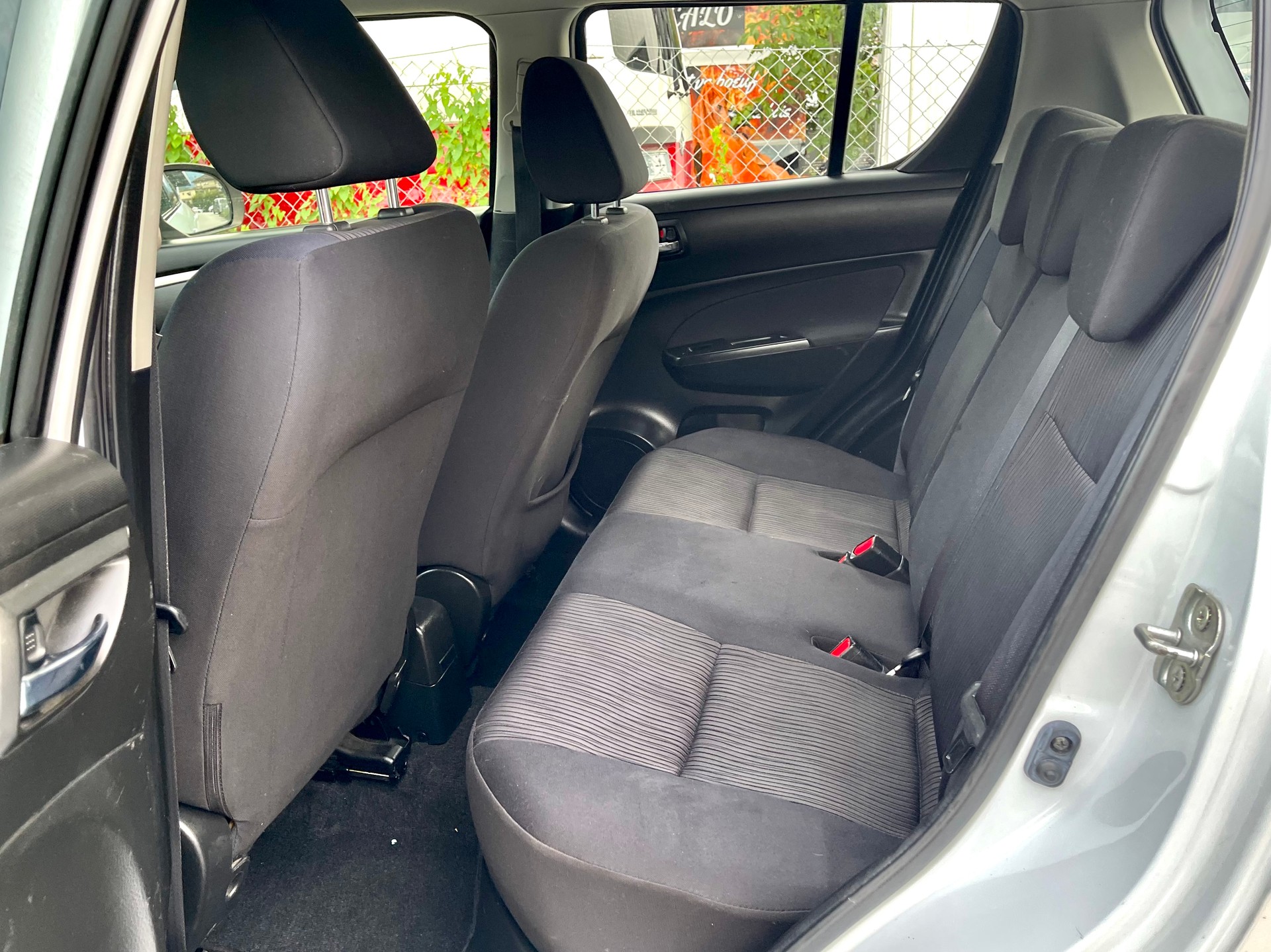 SUZUKI Swift 1.2i 16V GL Top 4x4-image-5