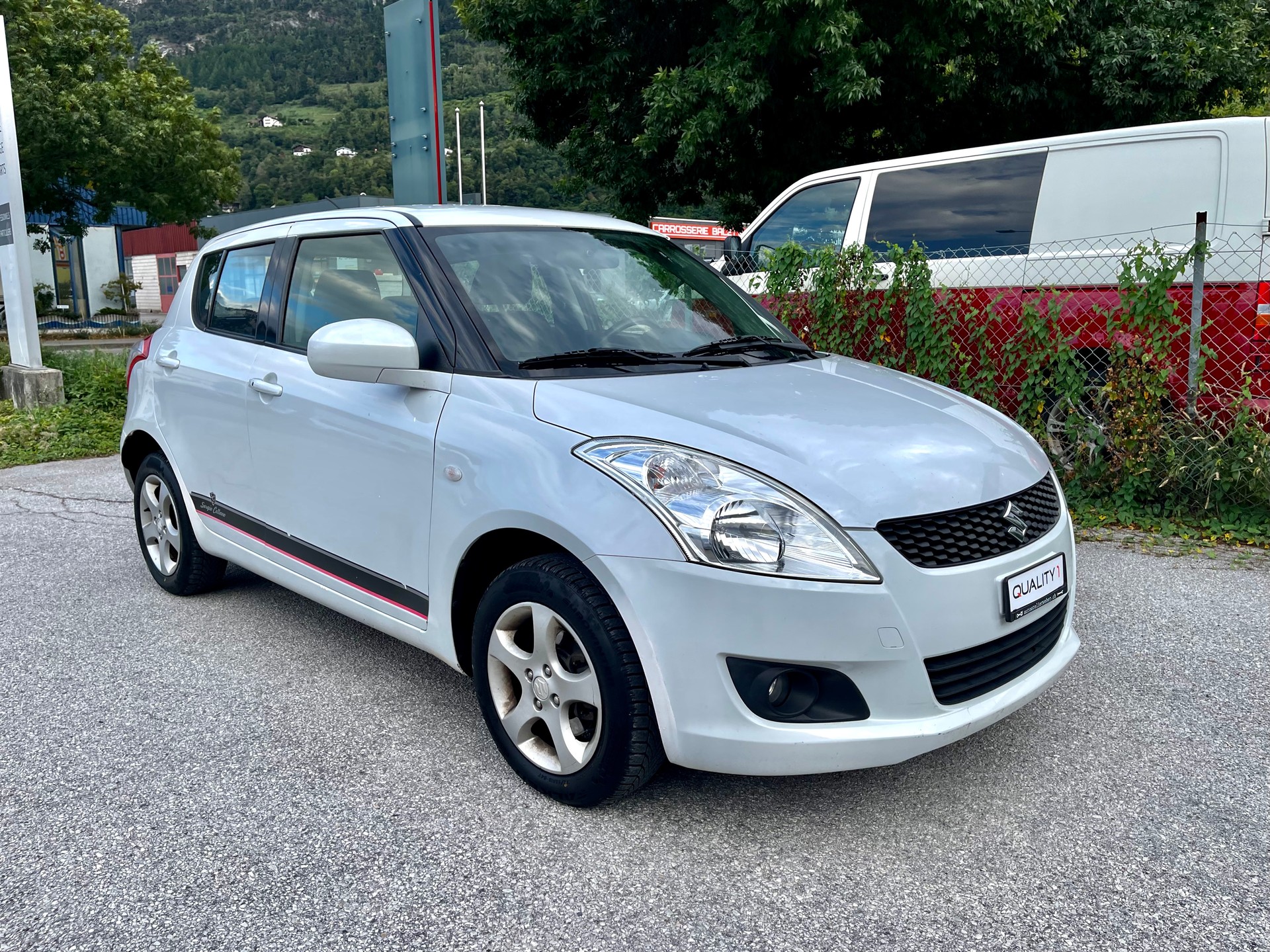 SUZUKI Swift 1.2i 16V GL Top 4x4-image-25