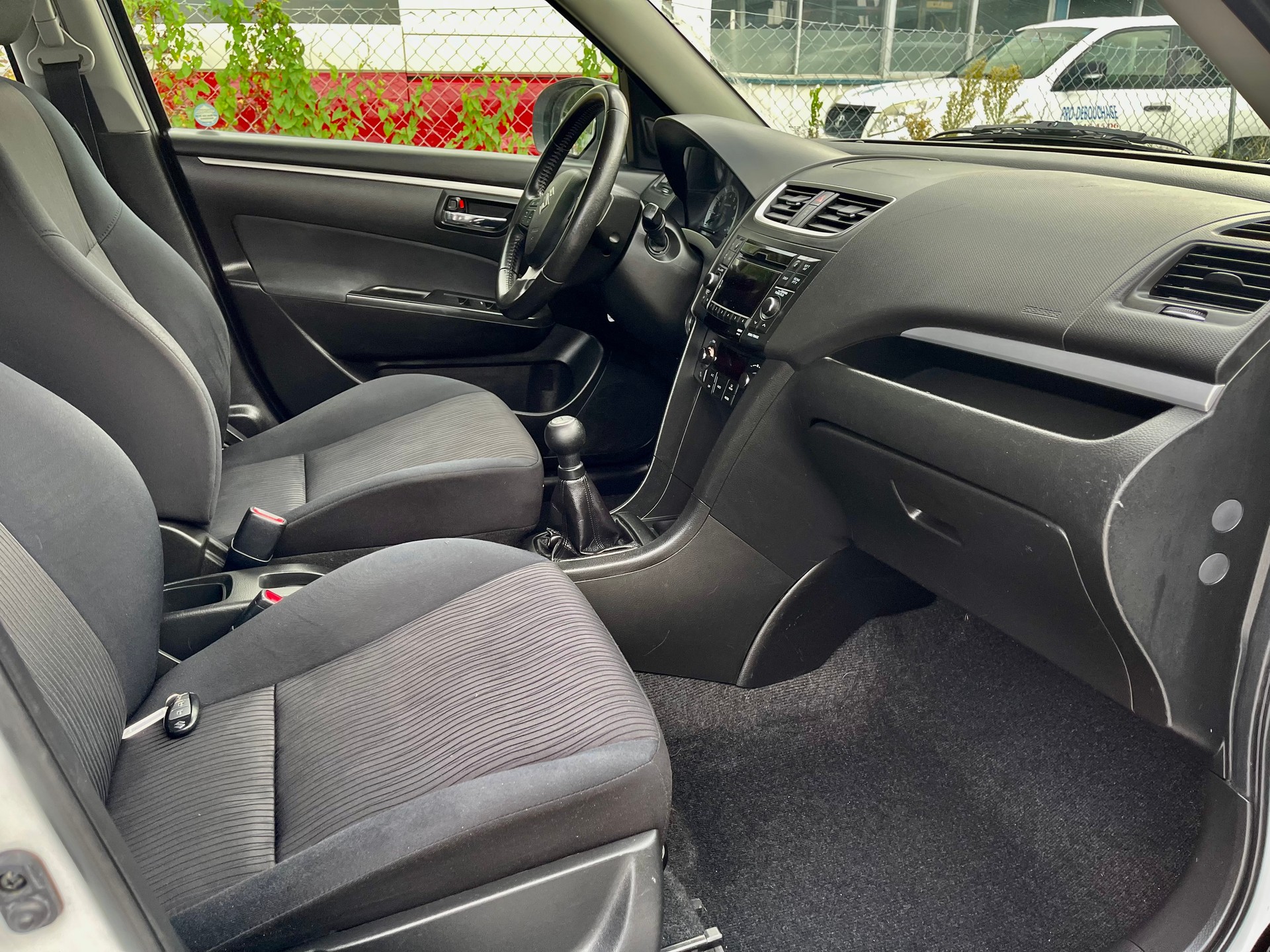 SUZUKI Swift 1.2i 16V GL Top 4x4-image-20