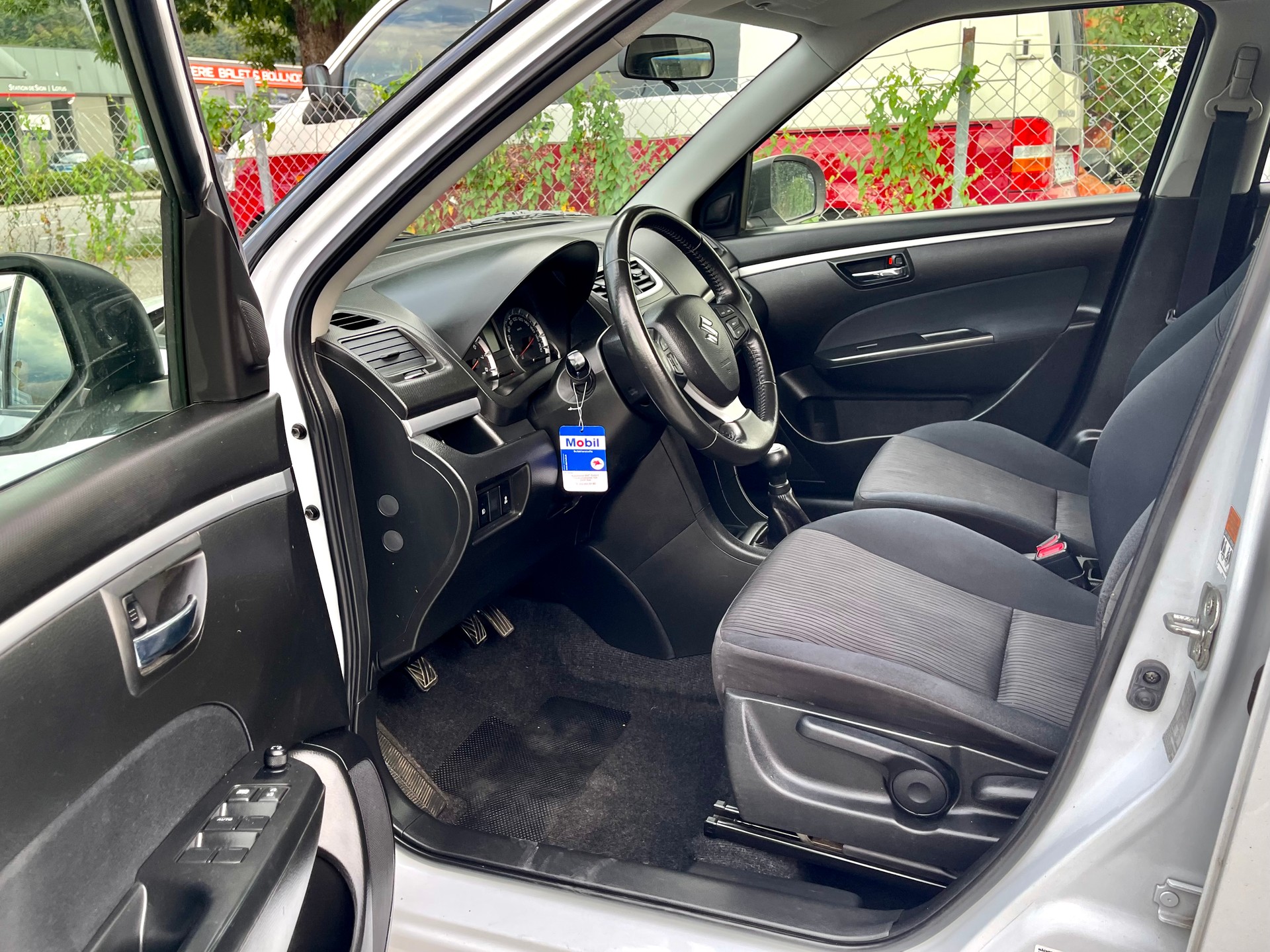 SUZUKI Swift 1.2i 16V GL Top 4x4-image-7
