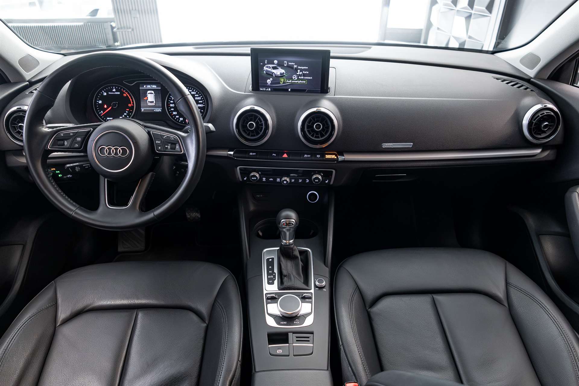 AUDI A3 Sportback 2.0 TDI S-tronic-image-5