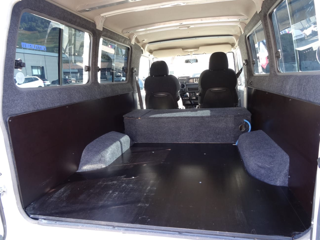 TOYOTA HZJ 75-image-3