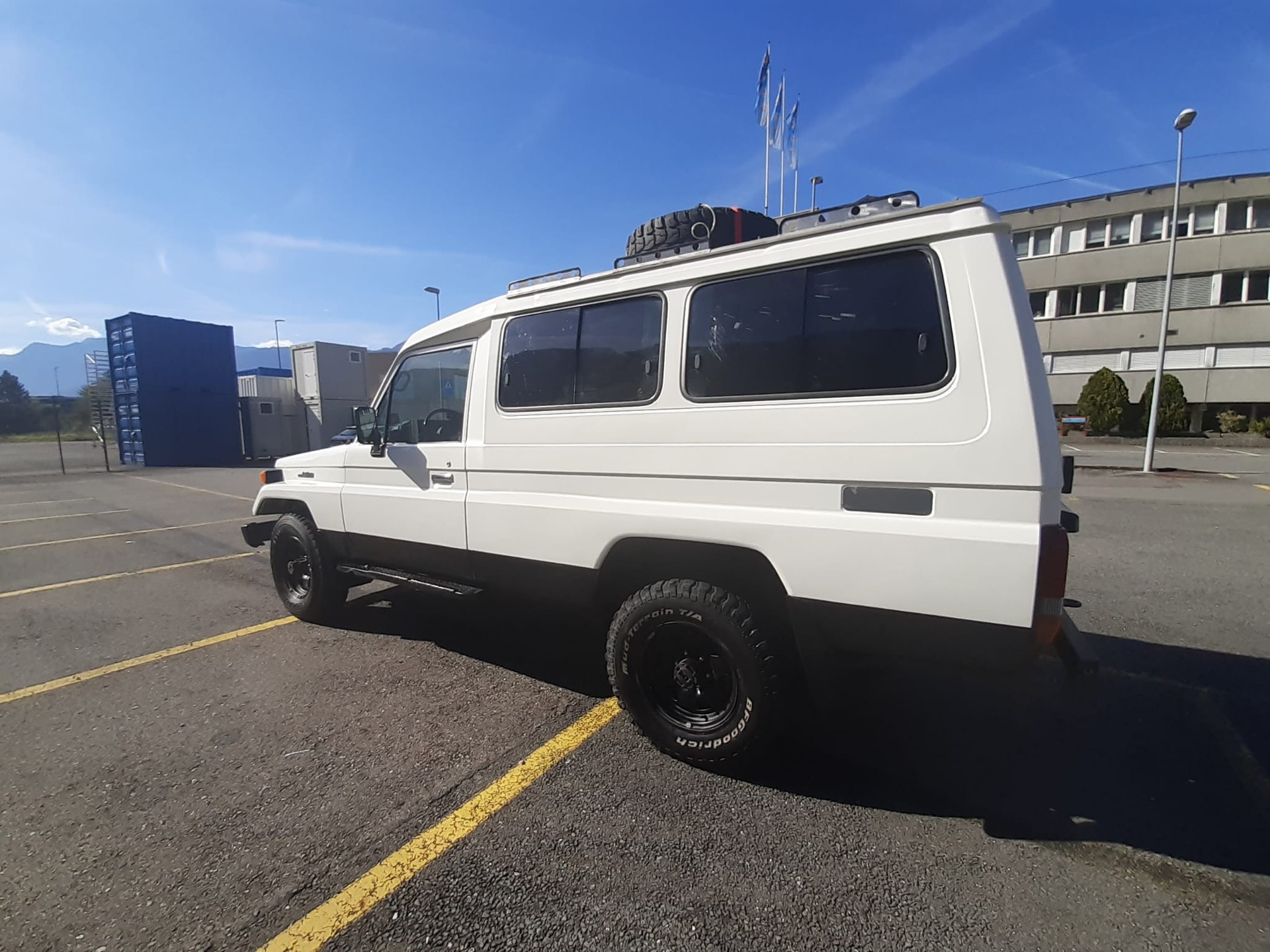 TOYOTA HZJ 75-image-7