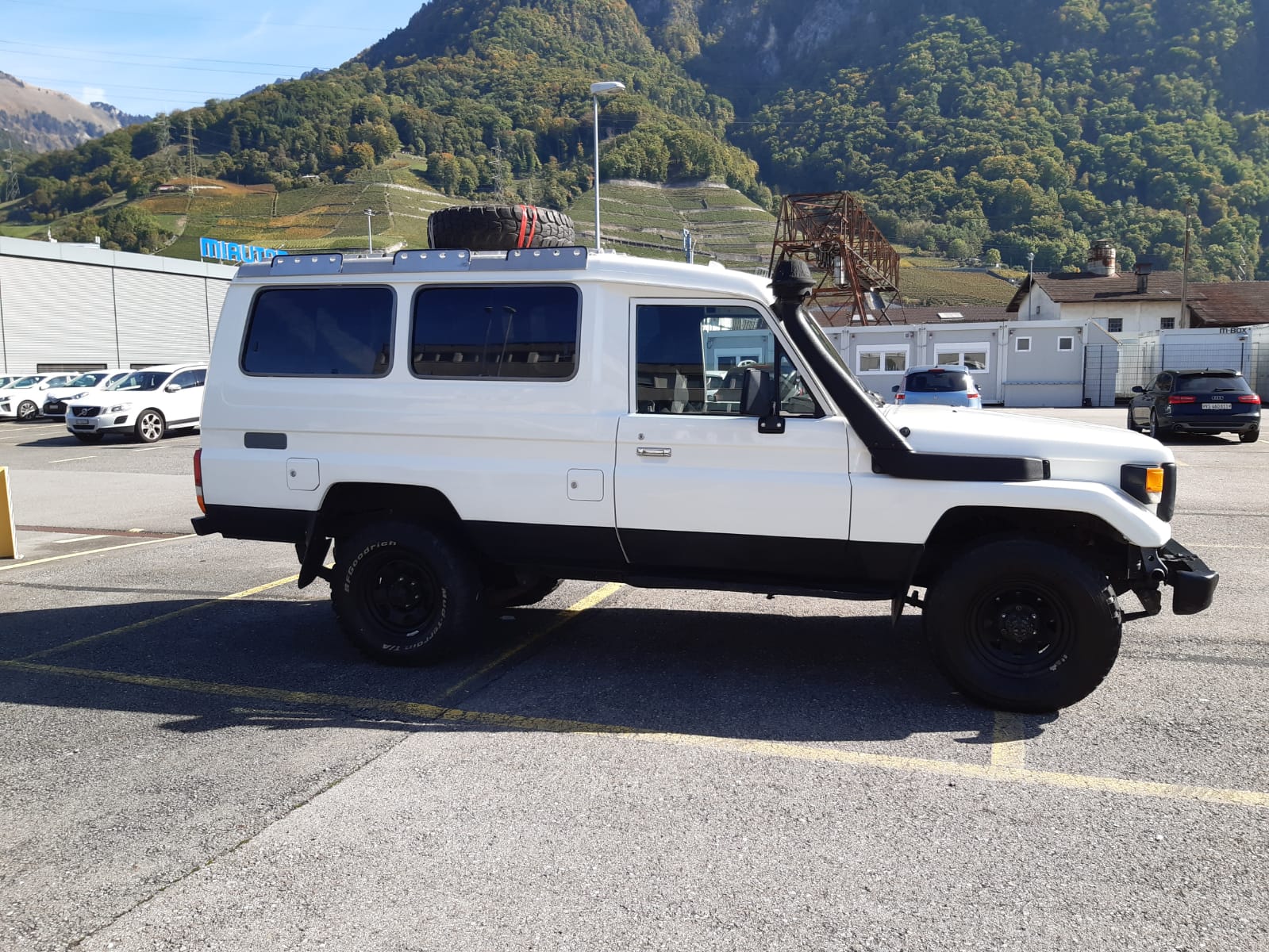 Car photo