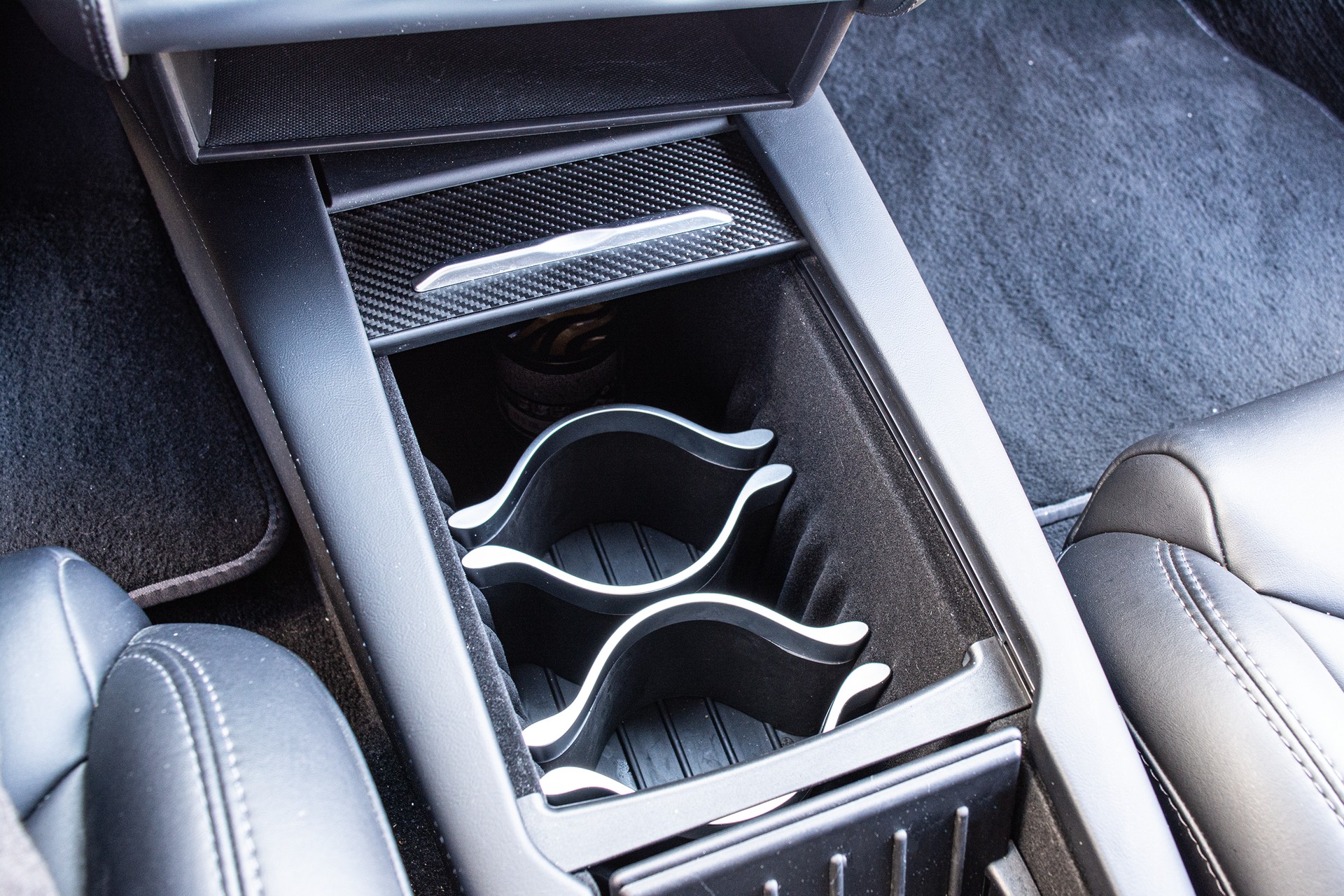 TESLA Model S 75 D-image-18