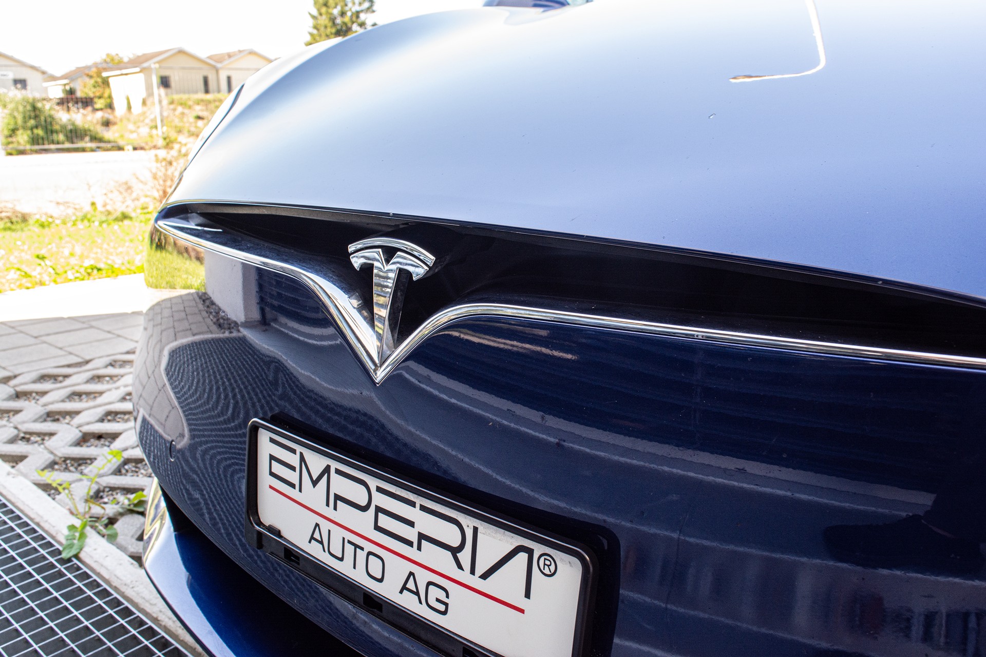 TESLA Model S 75 D-image-27