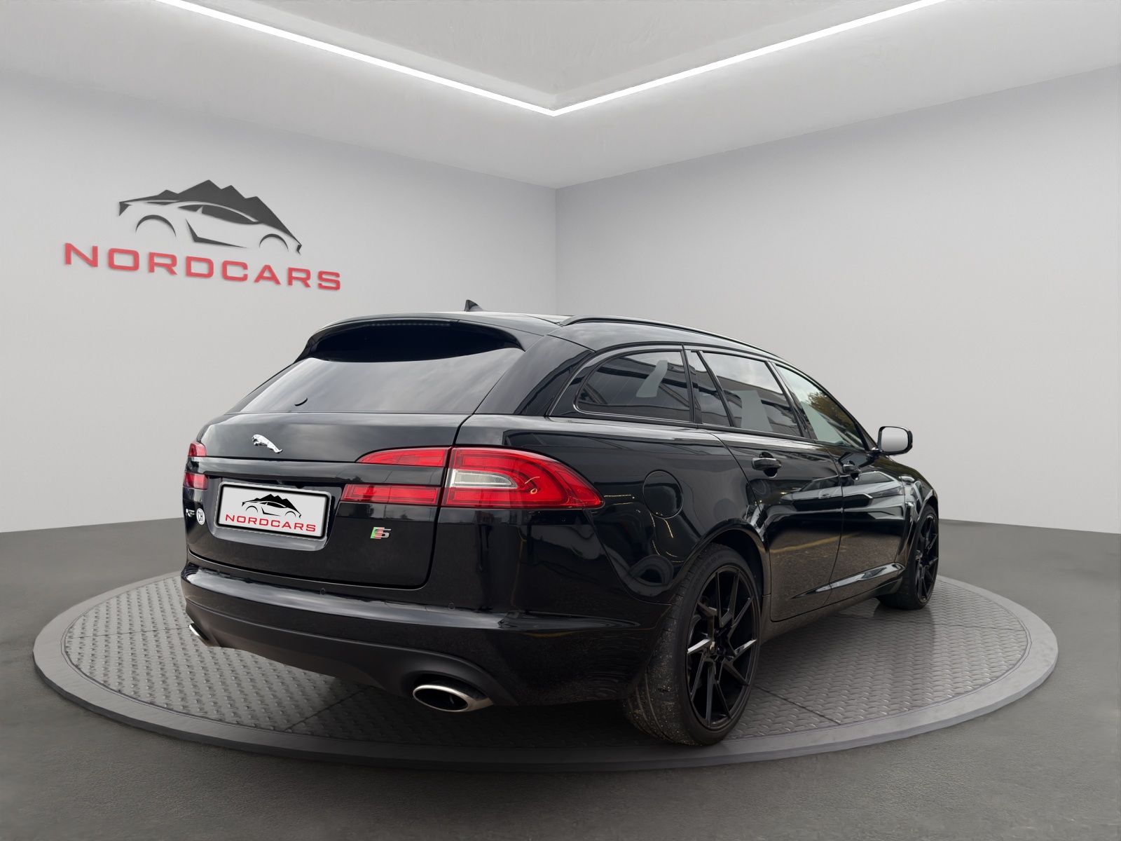 JAGUAR XF Sportbrake 3.0d S V6 Luxury-image-3