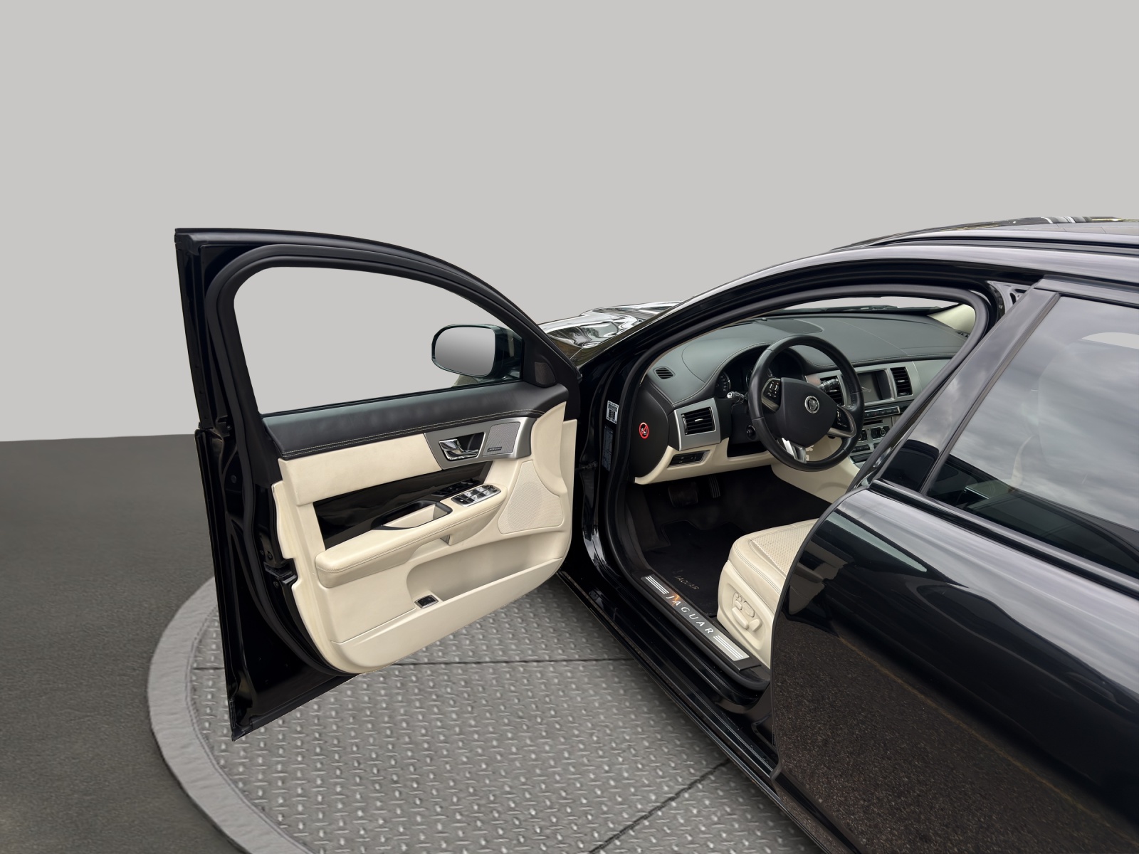 JAGUAR XF Sportbrake 3.0d S V6 Luxury-image-7