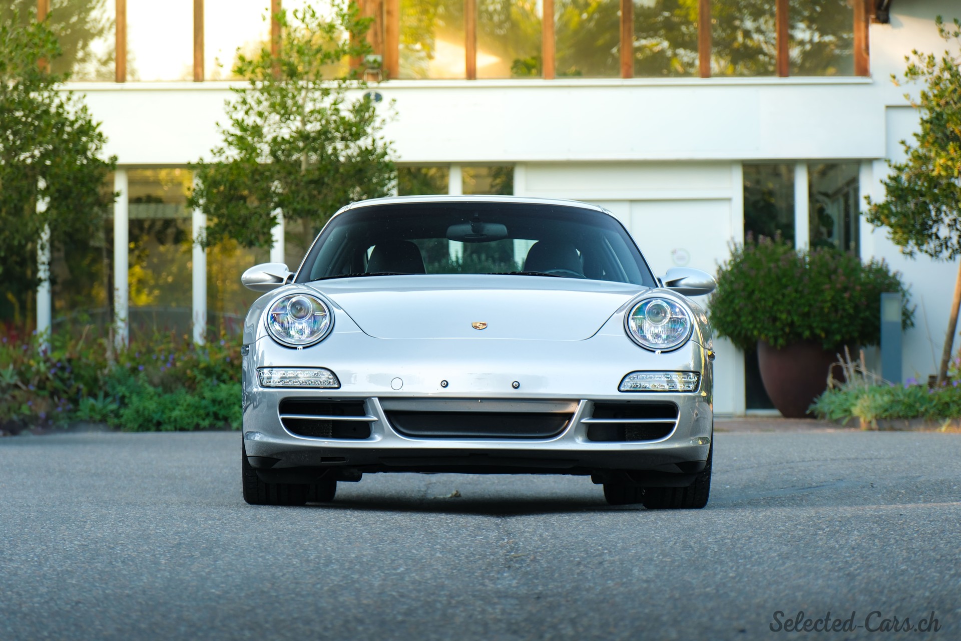 PORSCHE 911 Carrera S-image-1