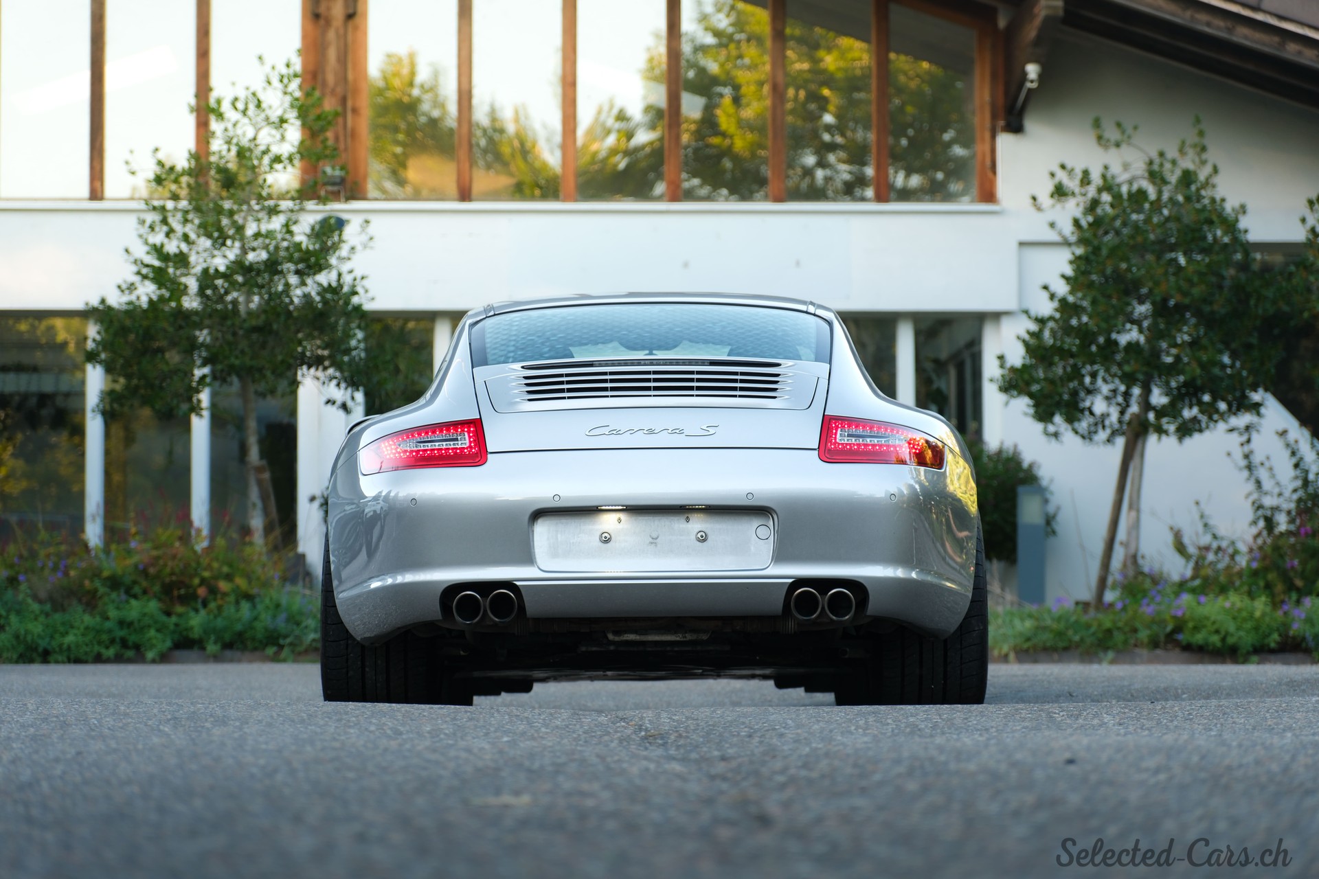 PORSCHE 911 Carrera S-image-2