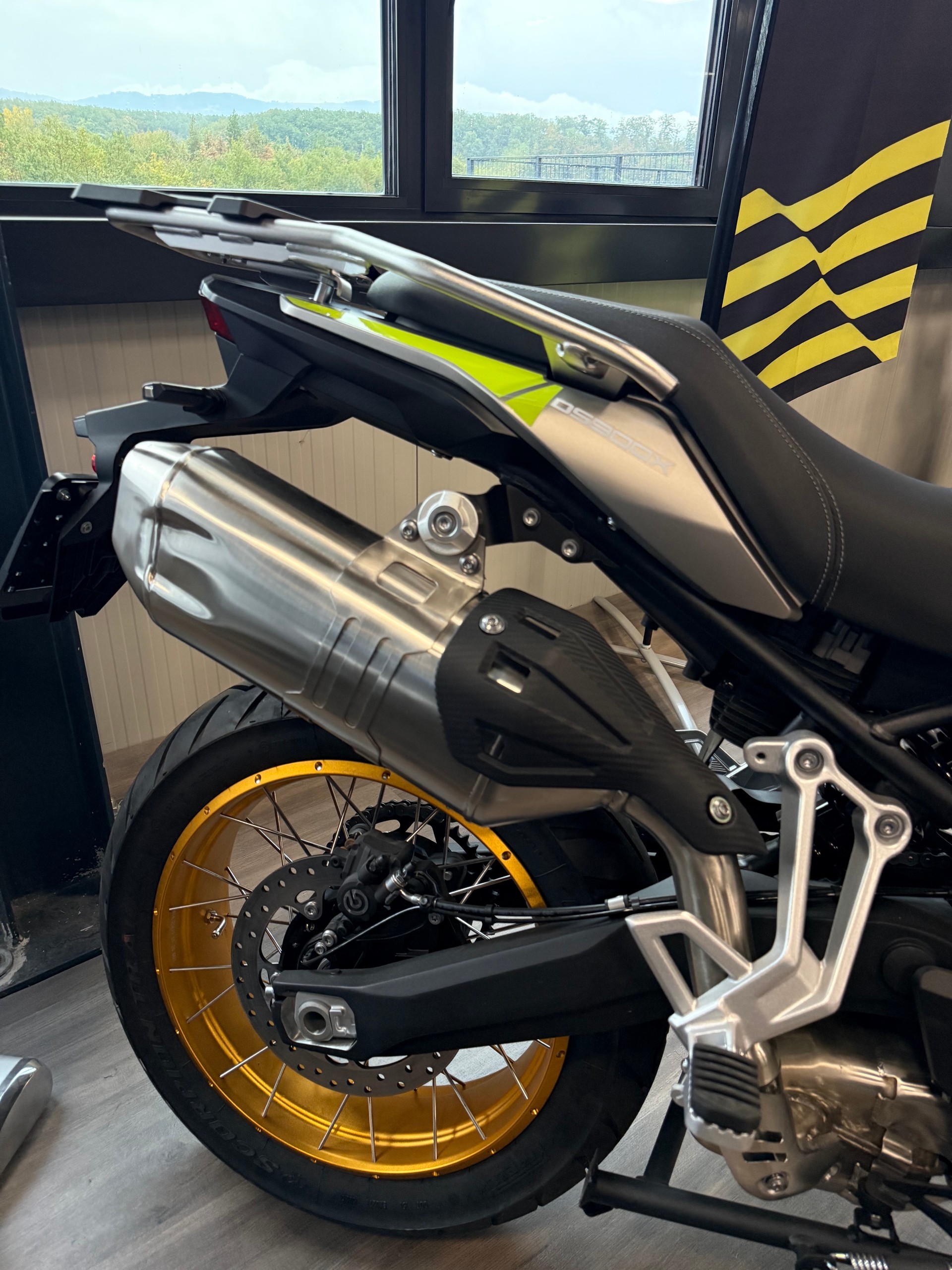 VOGE 900 DSX-image-9
